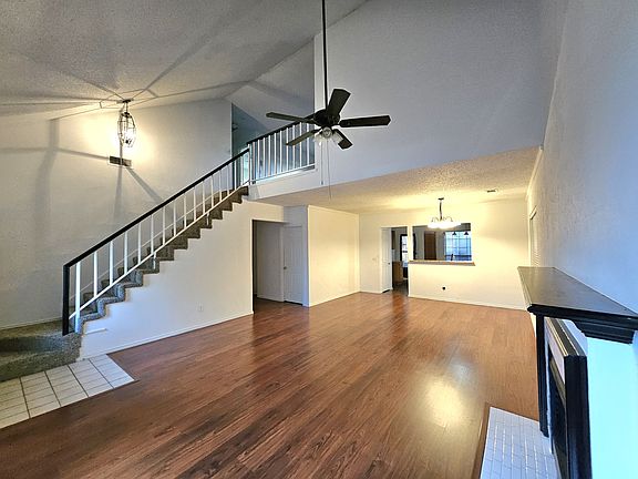 4th image of 2409 Bellbrook Ln