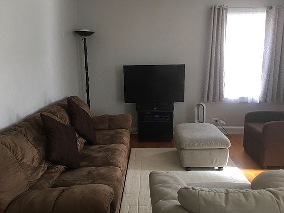 4th image of 8234 Caldwell Ave