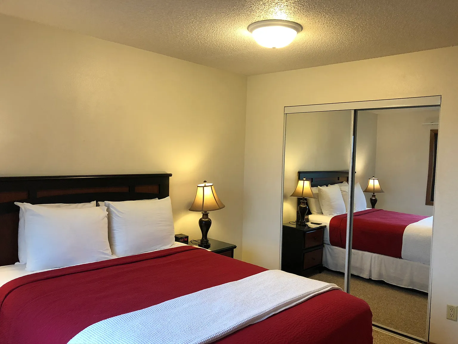 Alexis Manor — Photo 4