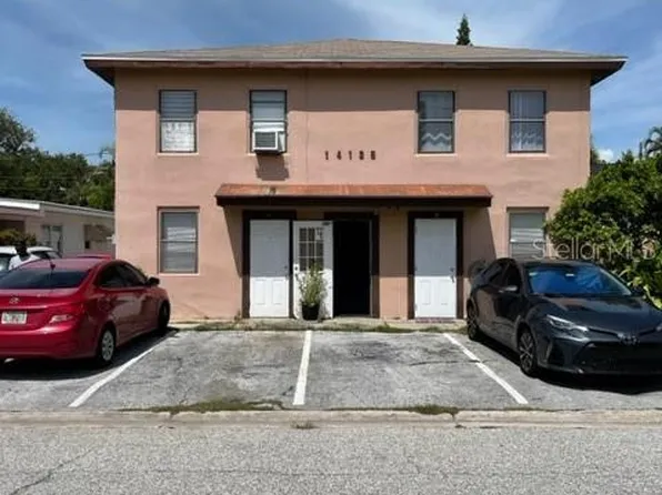 14135 Palm St, Madeira Beach, FL 33708