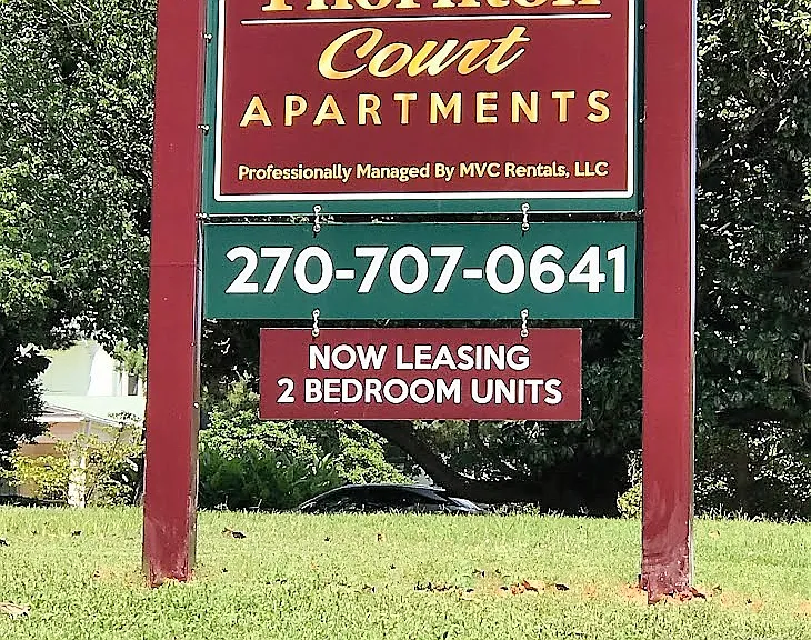 Thornton Court Apartments Street Sign