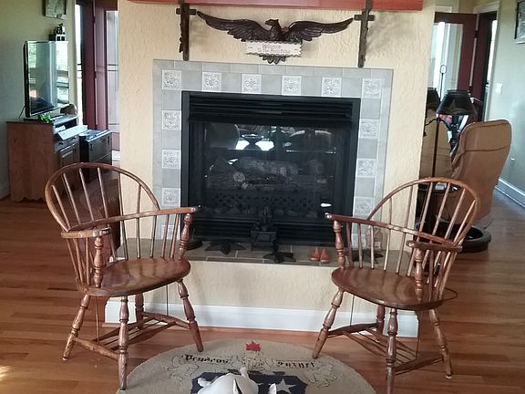 3rd image of 123 Fox Squirrel Ln