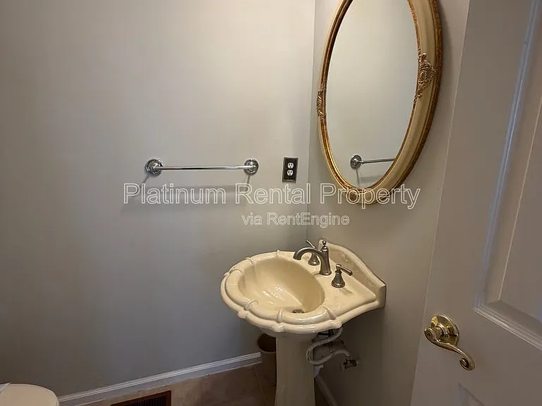 2196 Goodwood Blvd SE — Photo 17