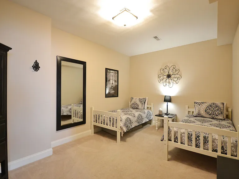 35 Winter Hawk Dr — Photo 9