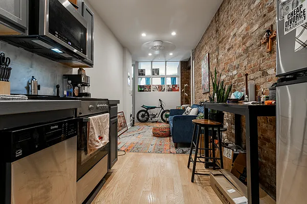 Rented by Corcoran | media 24