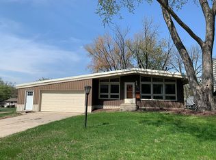 207 E Douglas Ave, Fergus Falls, MN 56537