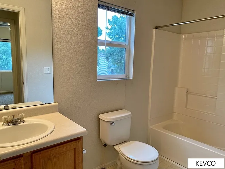 3433 Bale Dr — Photo 9