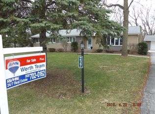 W6367 Lakeview Ct, MENASHA, WI 54952