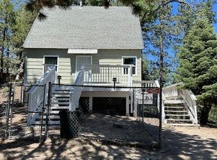 33146 Arrowbear Dr, Arrowbear Lake, CA 92382