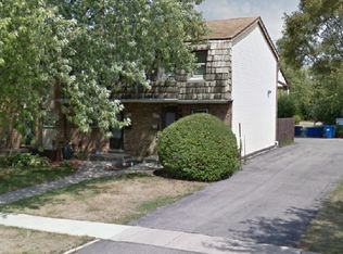 111 S Hale Ave, Bartlett, IL 60103