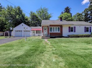 4 Elizabeth Pkwy, Eatontown, NJ 07724