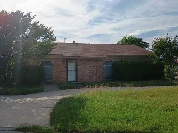 2000 Swaim Dr, Granbury, TX 76048