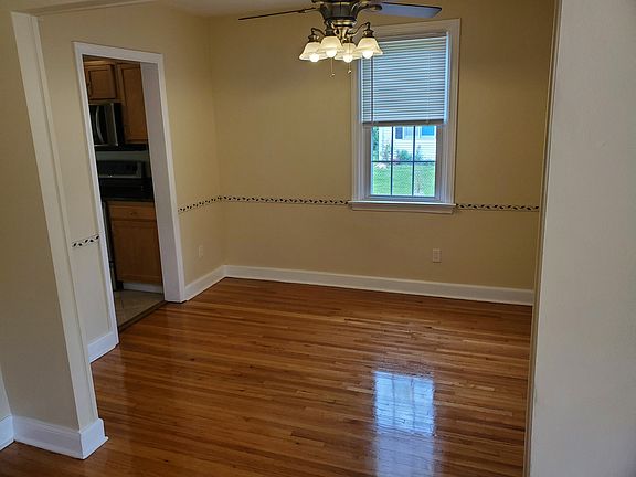 5th image of 1222 Field Rd