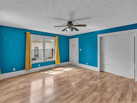 5th image of 604 N Grant St