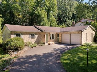 235 Beaconview Ct, Rochester, NY 14617