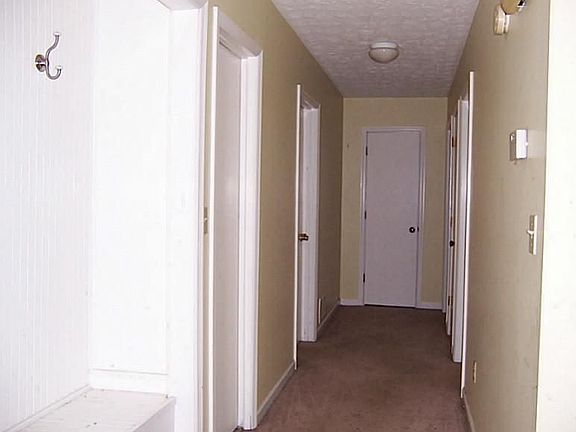 3rd image of 978 Asborough Ct
