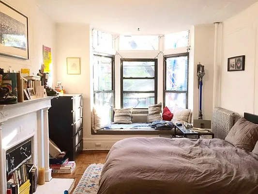Rented by D'Andrea Craig Realty | media 11
