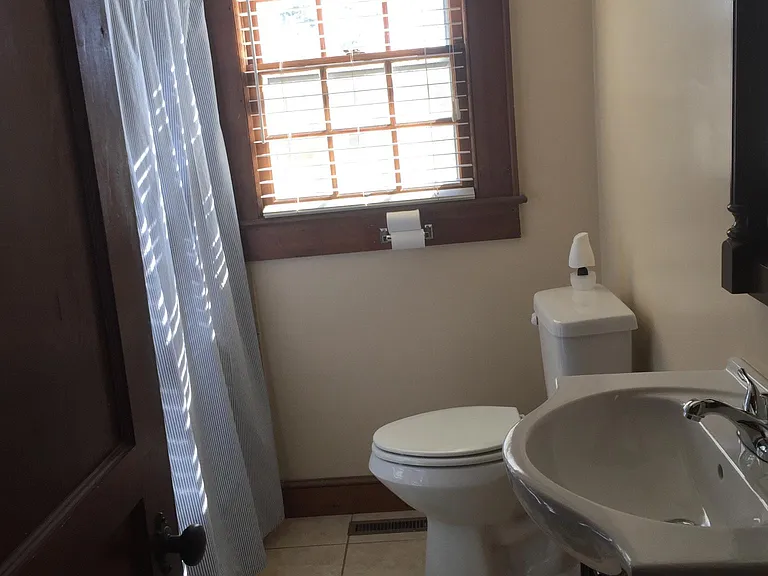 2938 N Lookout St — Photo 11