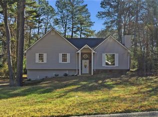 98 Pace Dr, Hiram, GA 30141