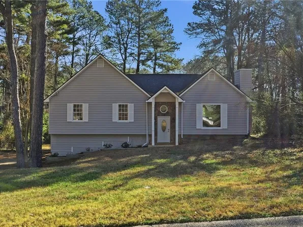 98 Pace Dr, Hiram, GA 30141