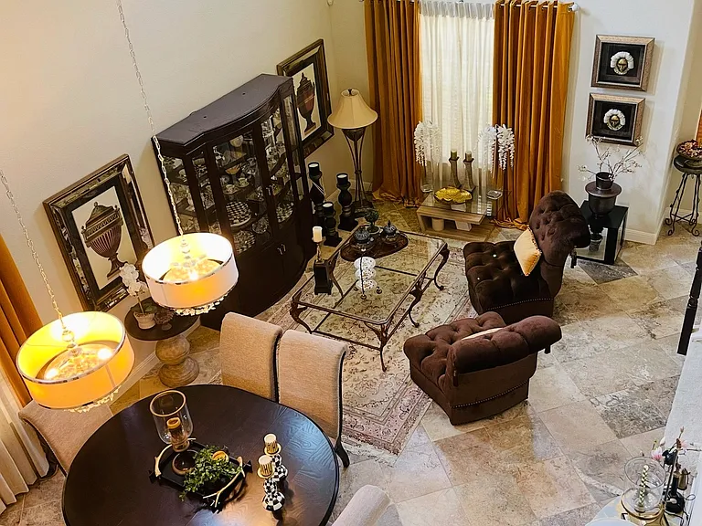 714 Round Hill Dr — Photo 14