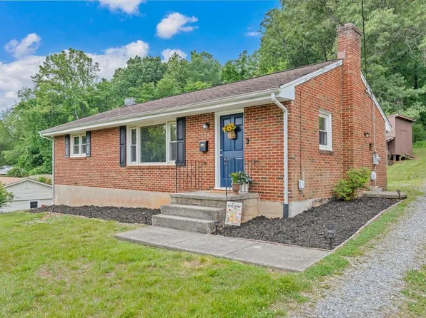 724 Vine St, Bedford, VA 24523