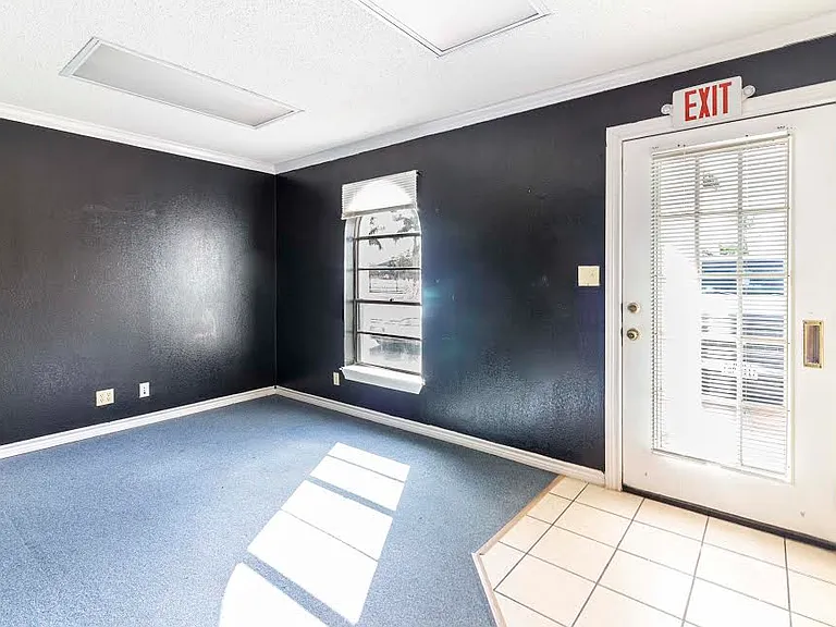 2390 Central Blvd #Y — Photo 3