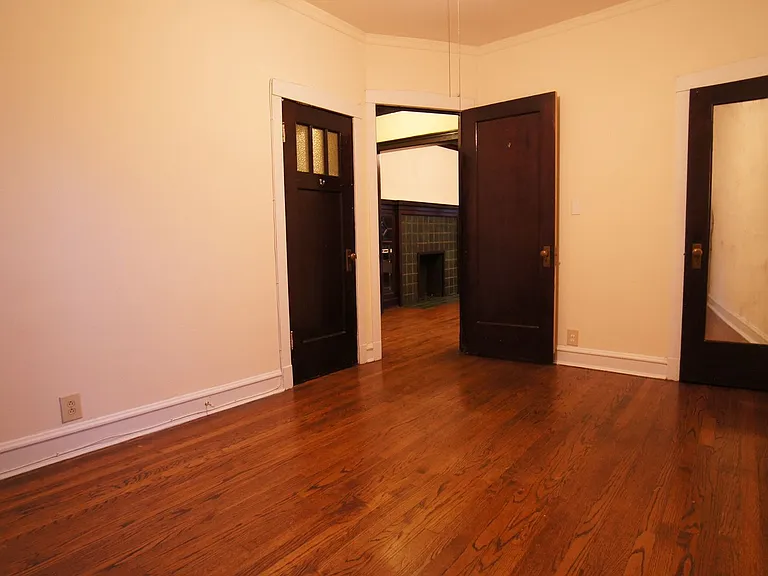 2418 Sawyer LLC — Photo 22