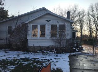 2085 Cedar St, Holt, MI 48842