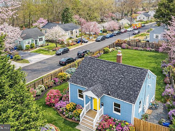 2nd image of 4305 Garrett Park Rd