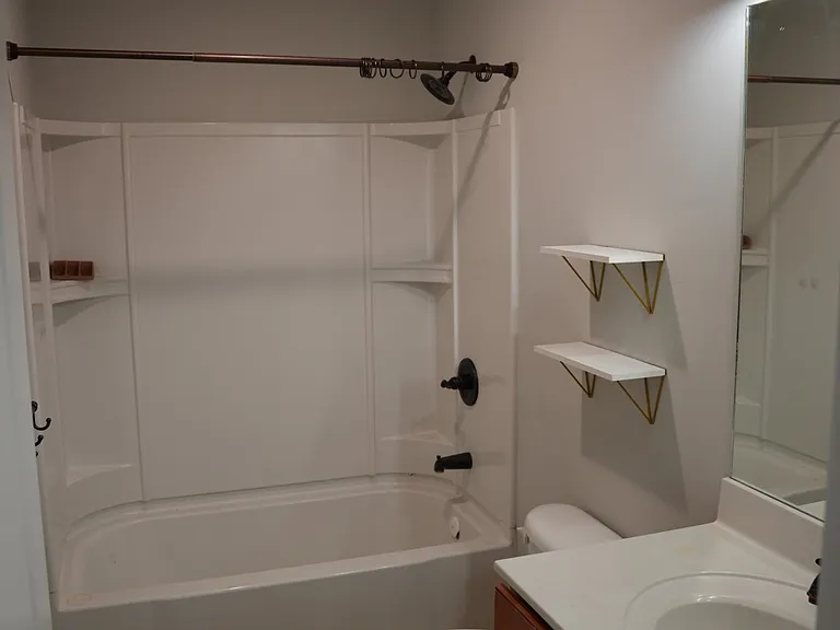 612 Nevins Pl — Photo 20