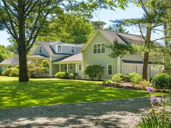 27 Cedar Ave, Barrington, RI 02806