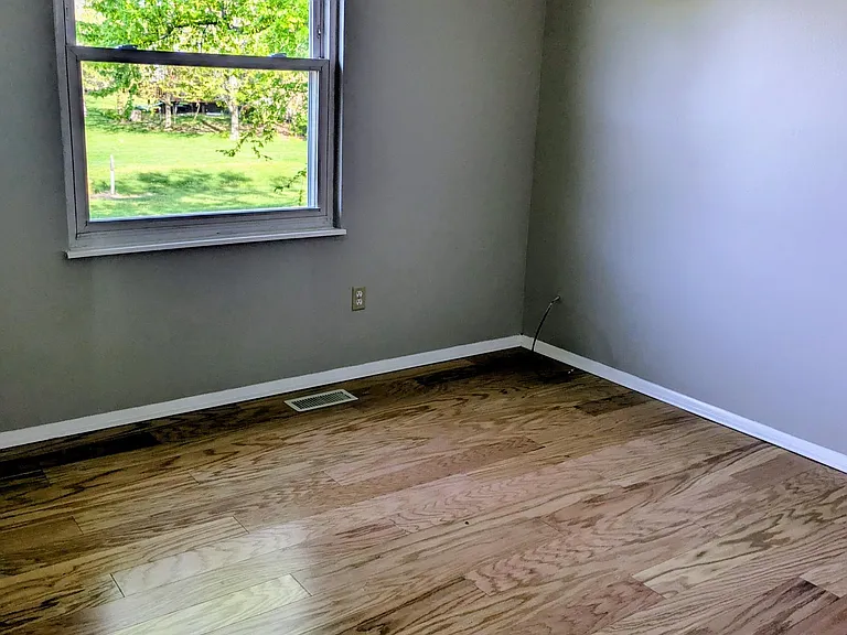 6454 Butler Warren Rd — Photo 2