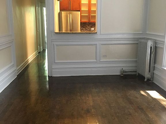3rd image of 677 W 204th St APT 23