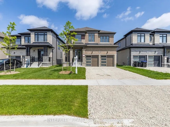 78 Season Cres, Wasaga Beach, ON L9Z 0M4