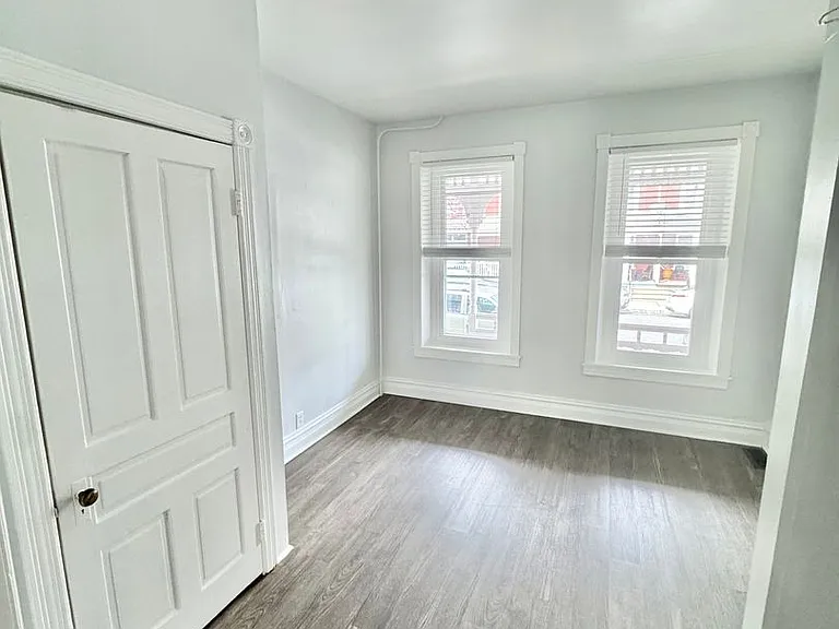 1410 W Turner St — Photo 5