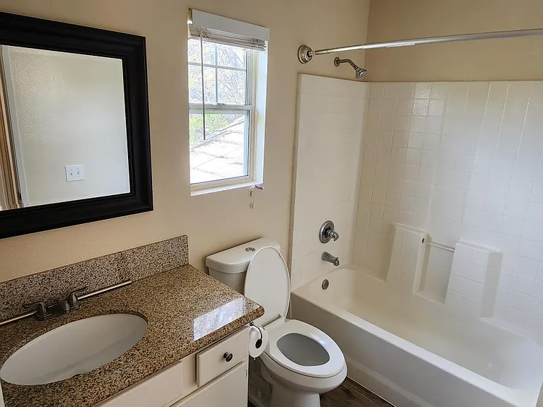 30067 Laurel Creek Dr — Photo 15
