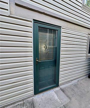 2nd image of 4723 Iberville St
