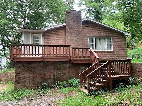 2nd image of 300 N Hampton Rd