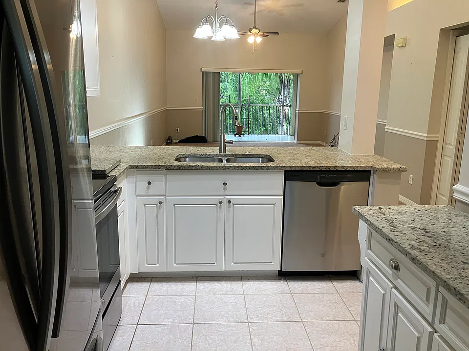 1346 Mainsail Dr #1323