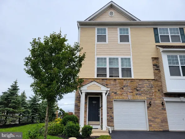 160 Dunlin Ln, Egg Harbor Township, NJ 08232