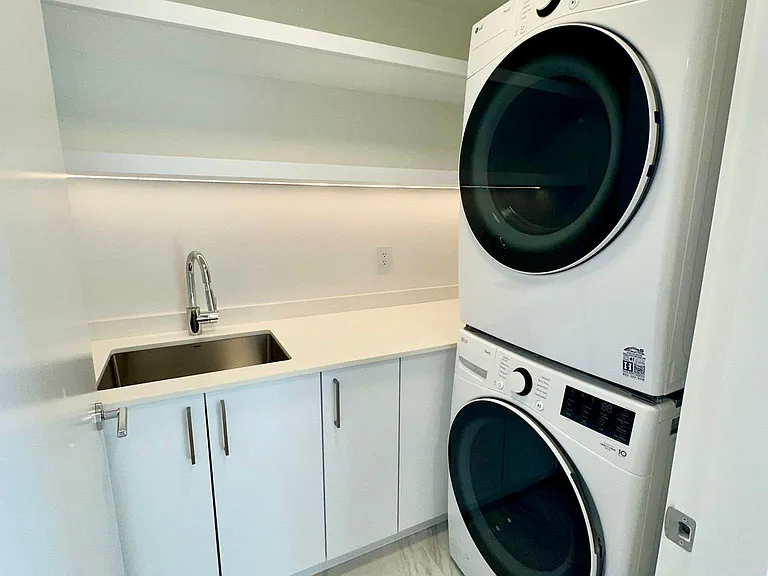 1475 Foster St #705 — Photo 11