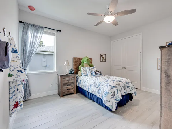 3902 SW Halcomb Street, Port St Lucie, FL 34953