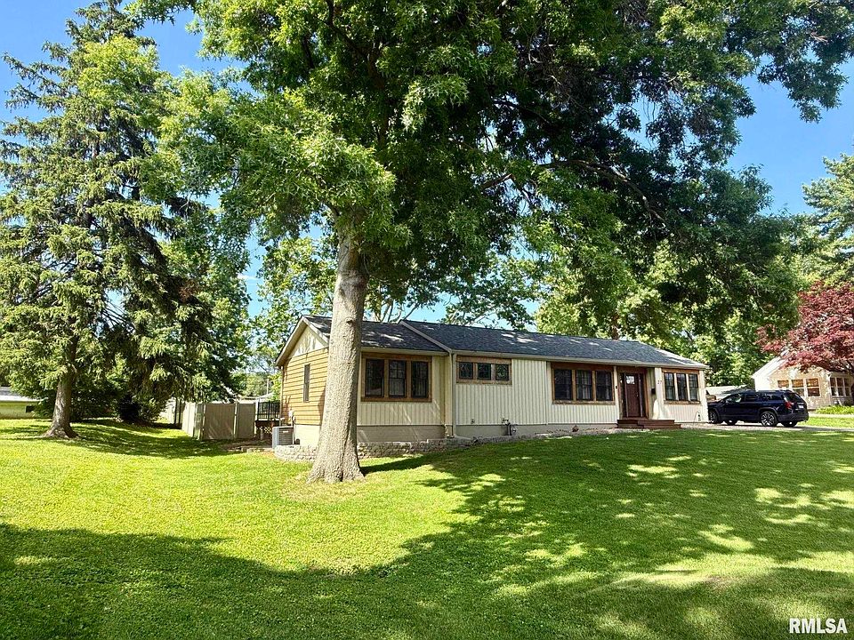 1st image of 27 Circle Dr