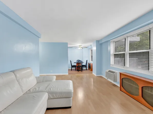 2483 West 16th Street image 3 of 12