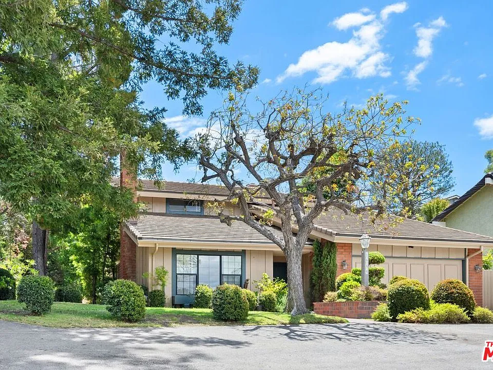 1844 Michael Ln
