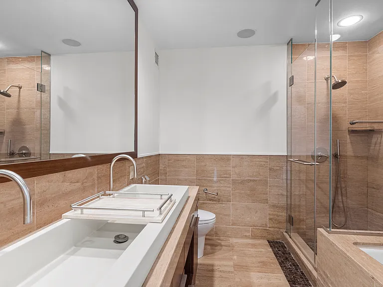 250 E 53rd St #1603 — Photo 9