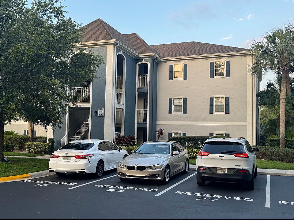 1st image of 2302 Clubside Dr