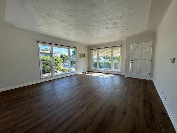 3rd image of 12817 Beverly Blvd APT A