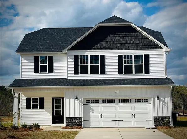 231 Collier Gate St, Linden, NC 28356